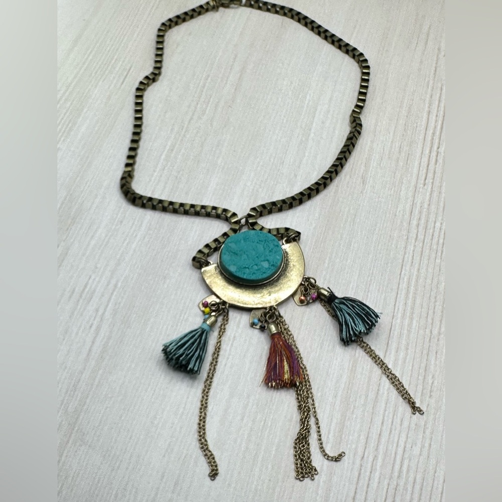 EUC Spring Street Antiqued Gold/Turquoise Necklace